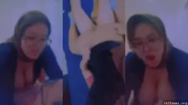 Bokep Jilbab Kacamata Tobrut Basah Kuyup Lumer